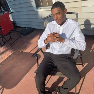 Meet your Posher, Laron